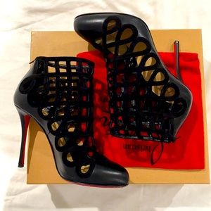 Beautiful Christian louboutin size 40